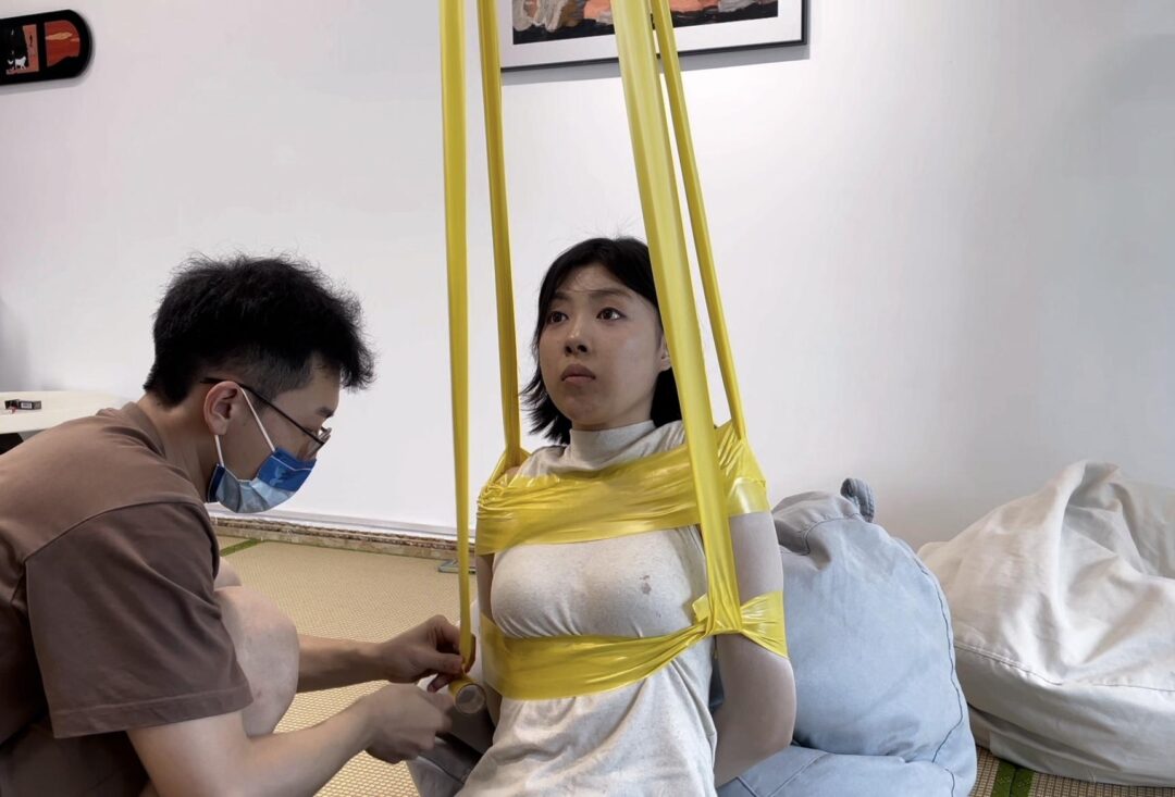 【缚艺录】【小晗】胶带吊缚-2