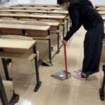 女大学生的宿舍镣铐-在教室戴脚镣