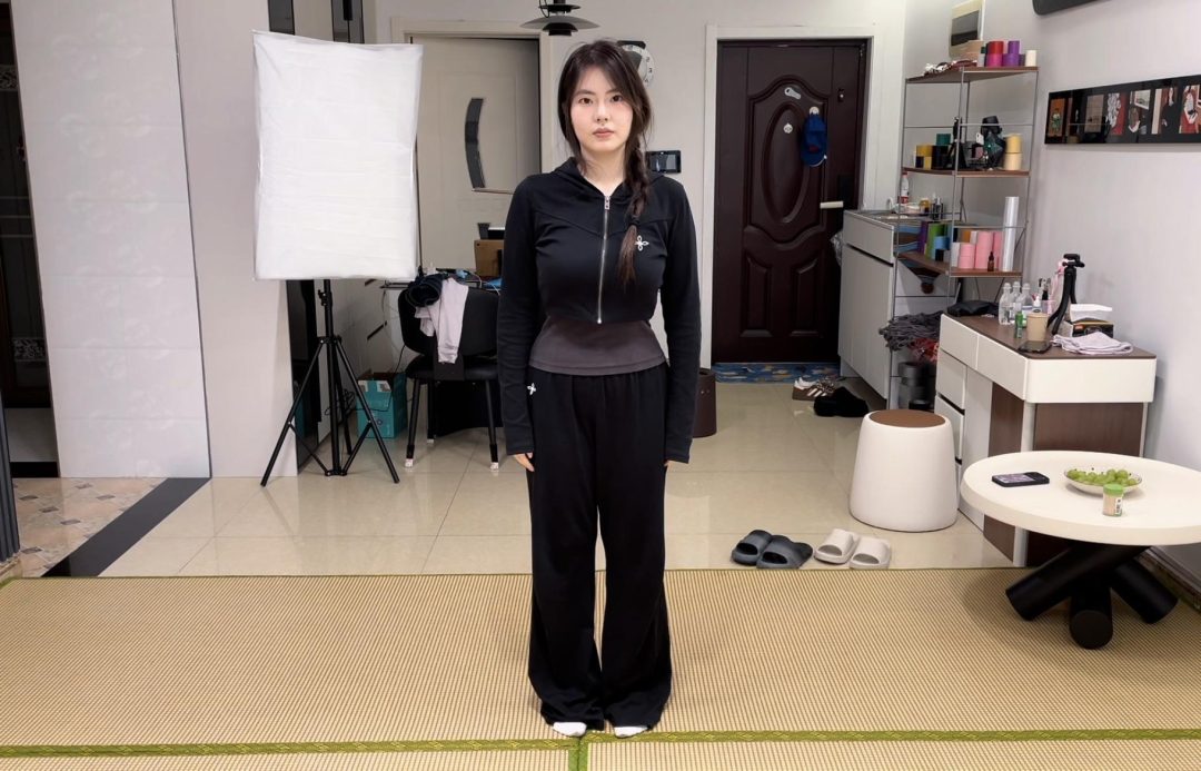 【缚艺录】【小怡】胶带木乃伊+灰色胶带封嘴-1