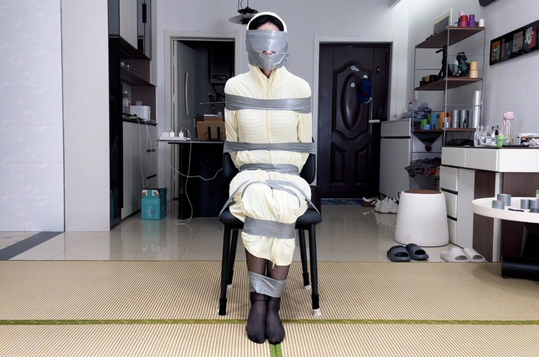 【缚艺录】【小伟定拍】胶带封嘴+封眼，视觉效果很8错~-8