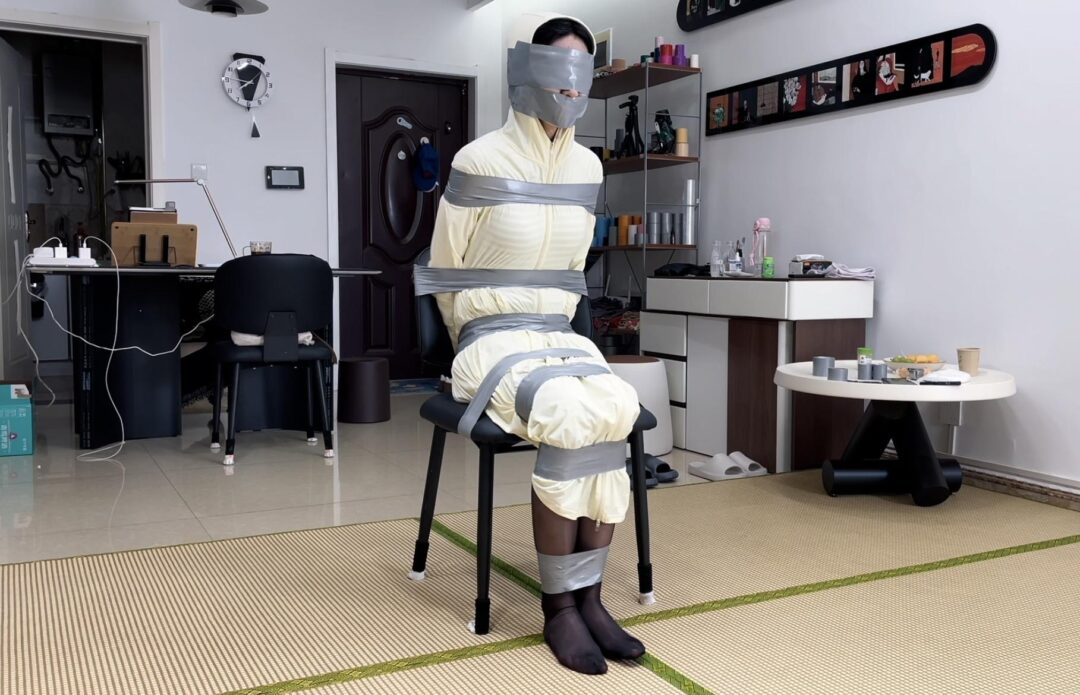 【缚艺录】【小伟定拍】胶带封嘴+封眼，视觉效果很8错~-7