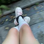 女儿服妹子的脚镣vlog-戴镣外出遛狗