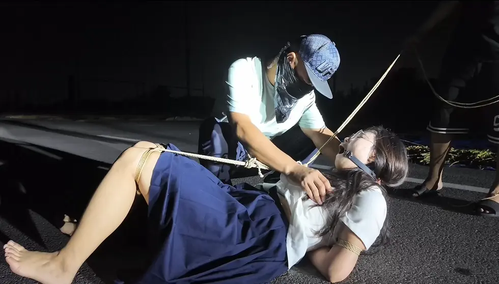被捆绑的幼师-11