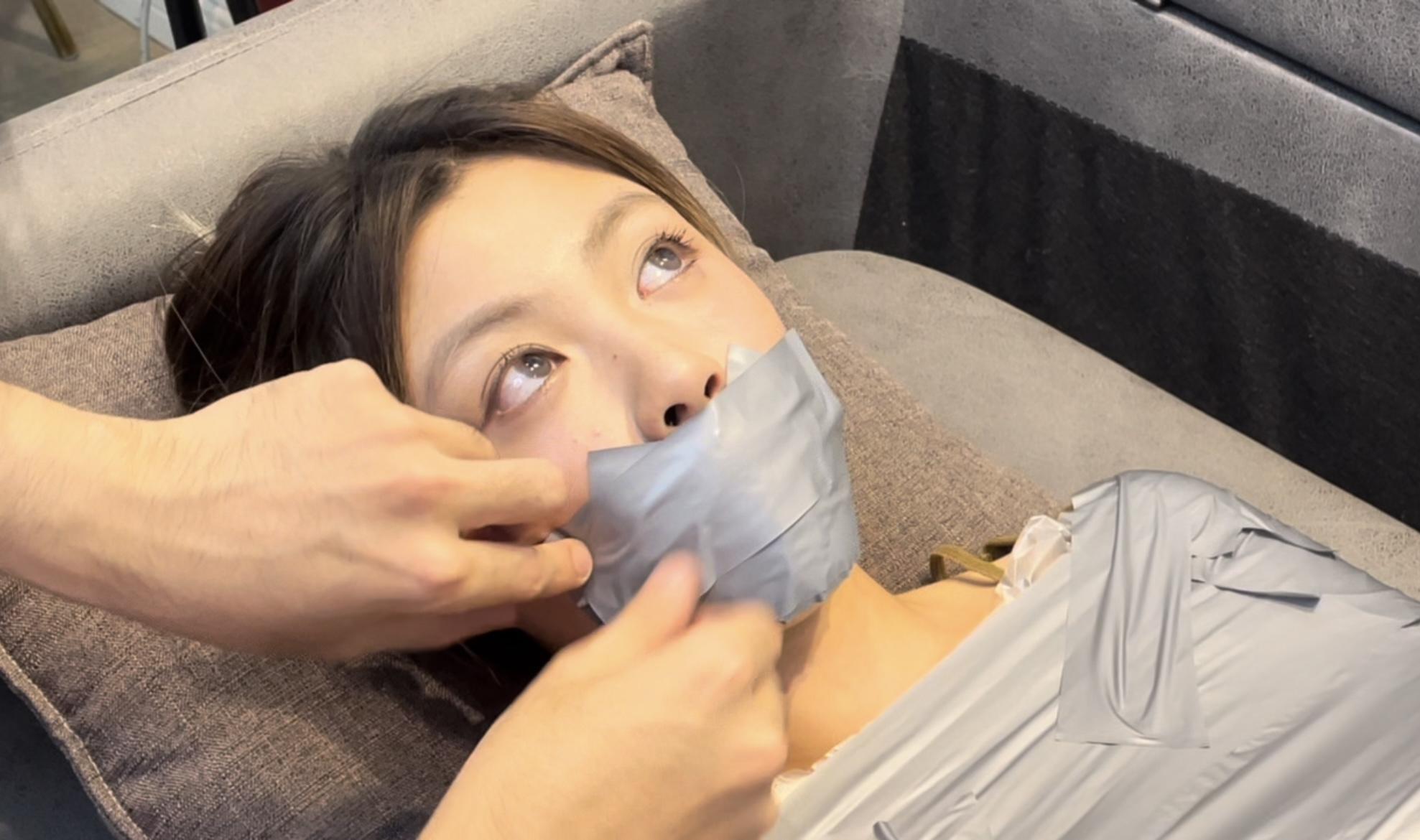 【小晗】银色的胶带木乃伊，小唅的挣扎声，还是比较酥麻的-2