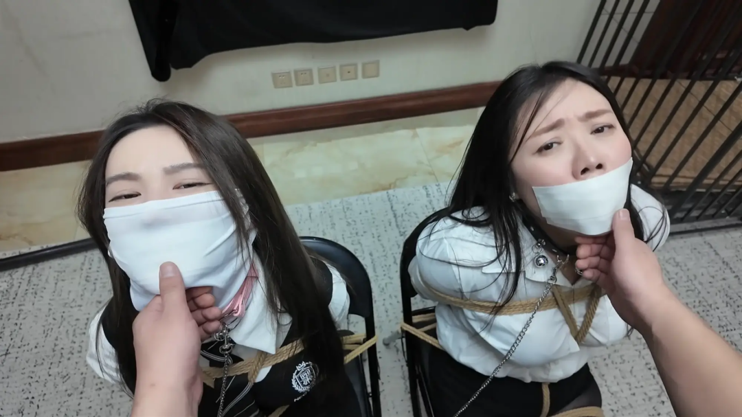 《彩虹与黑猫·新美人捕获母女篇》【母女劫难】【黑白双丝】【放置挣扎】【玩弄刺激】-7