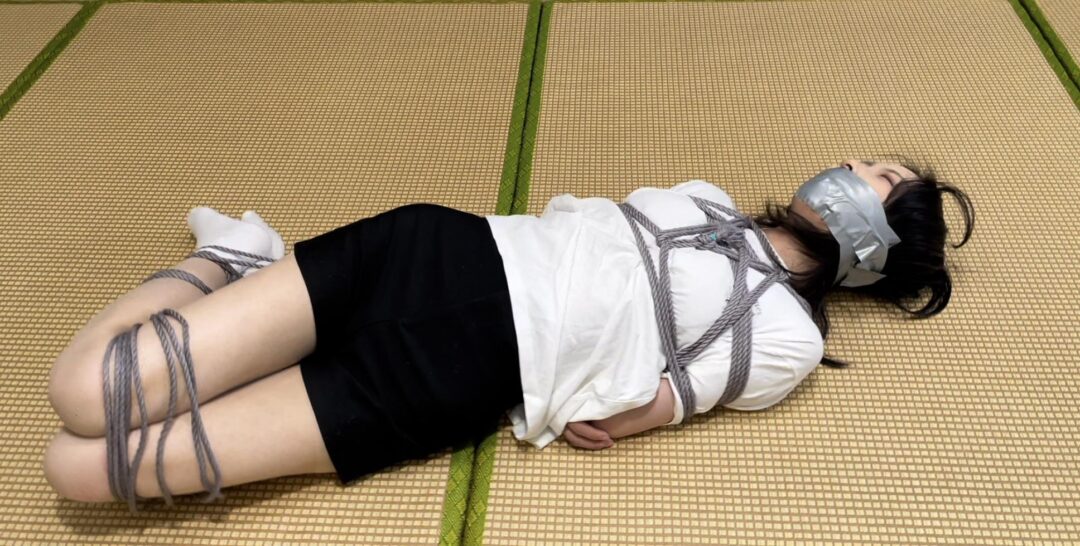 【缚艺录】【小媛】绳子驷马+胶带封嘴~-5