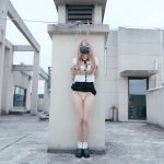 【悠米】《校园章之叛逆少女》叛逆少女脱衣威胁老师反被设计迷晕后被关在杂物间，全身被绑住，后又被吊绑罚站在学校的天台上，玩具固定，各种刺激……