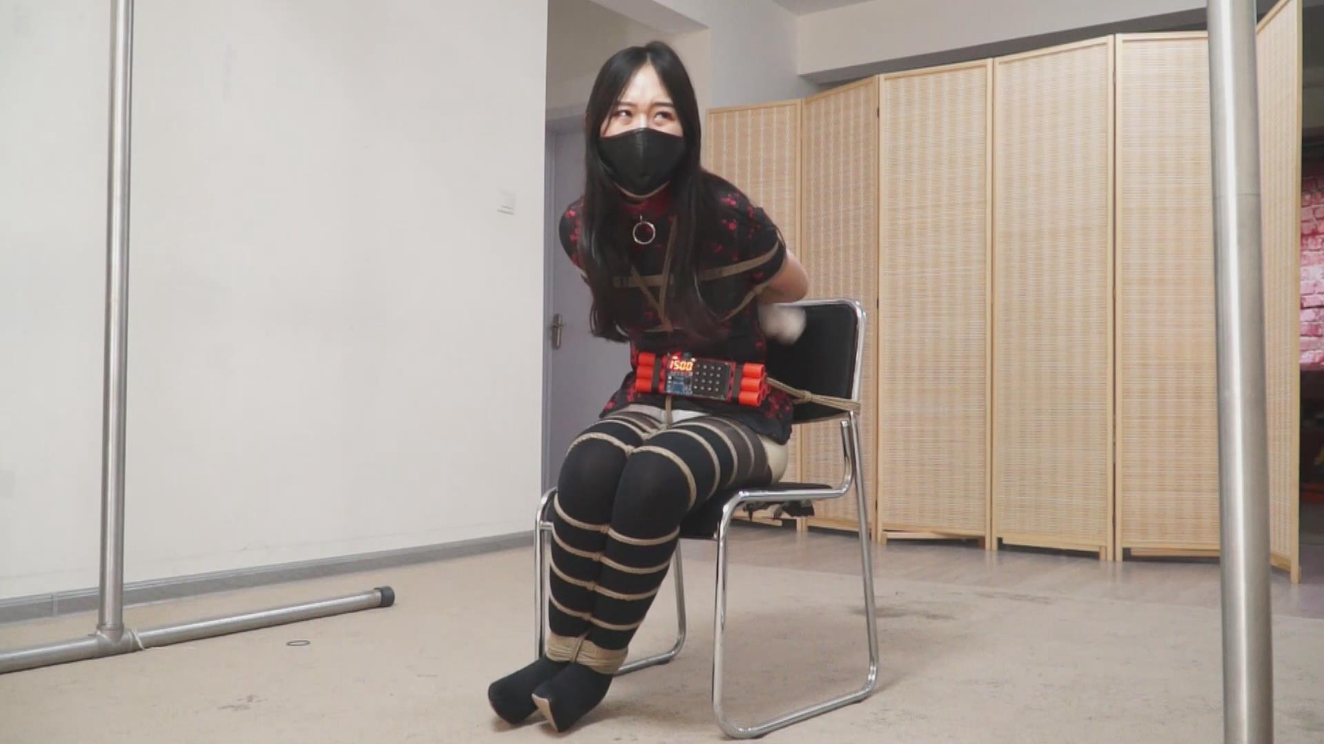 猎美陷阱·馨菲大小姐的限时逃生游戏-5