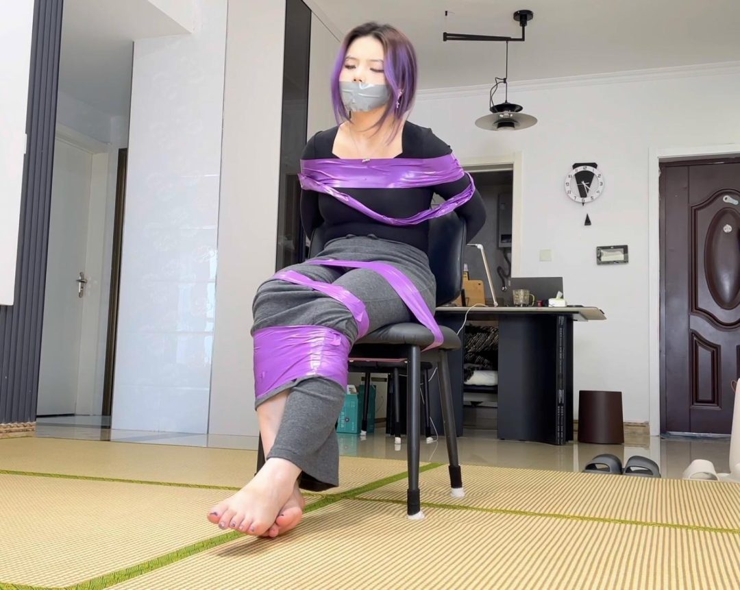 【缚艺录】【小璃】新模小璃，紫色胶带捆绑体验-6