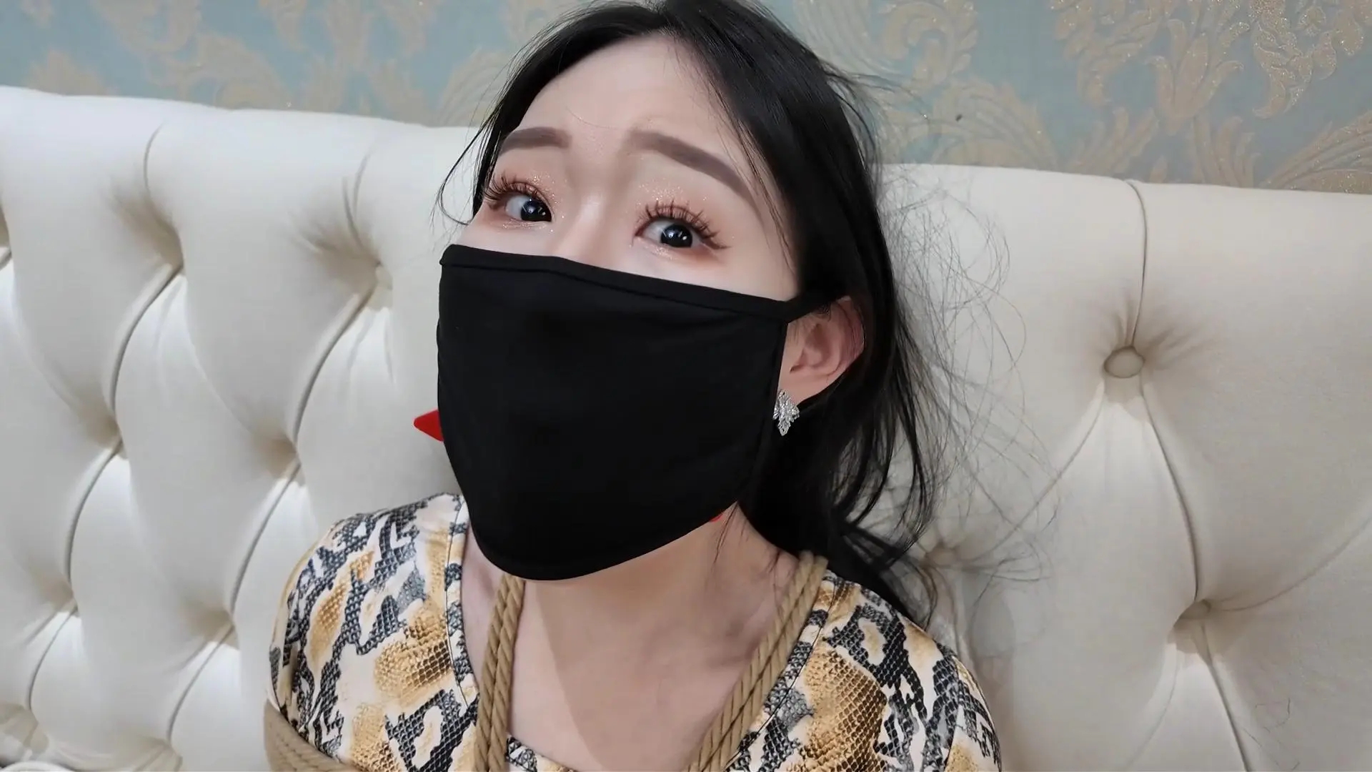 缚神的诱惑·下不为例！傲娇小偷蛇缚羞辱-3