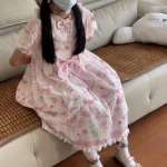 Lolita女生的连体镣铐玩耍日常