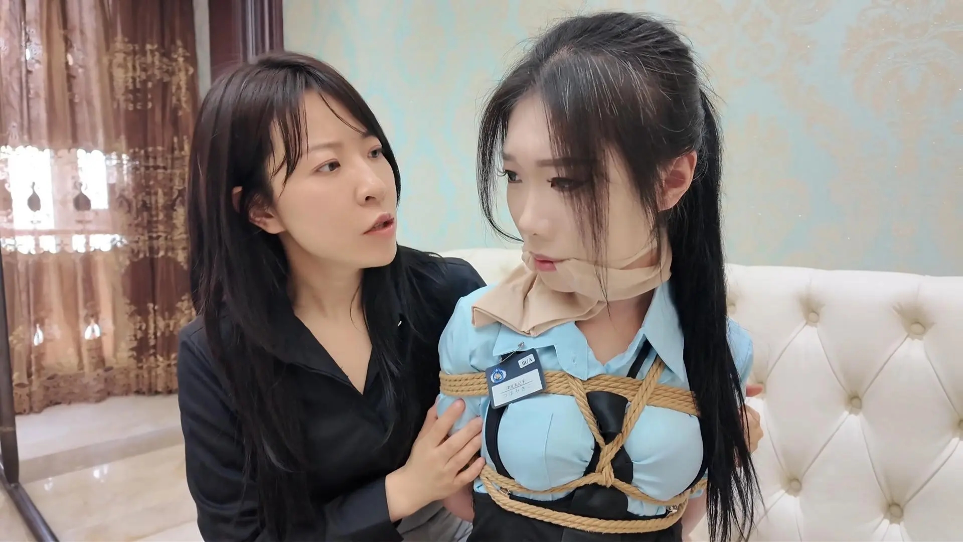 完蛋！我把美女捆绑了？——面试现场！笼子暗藏小美女？-4