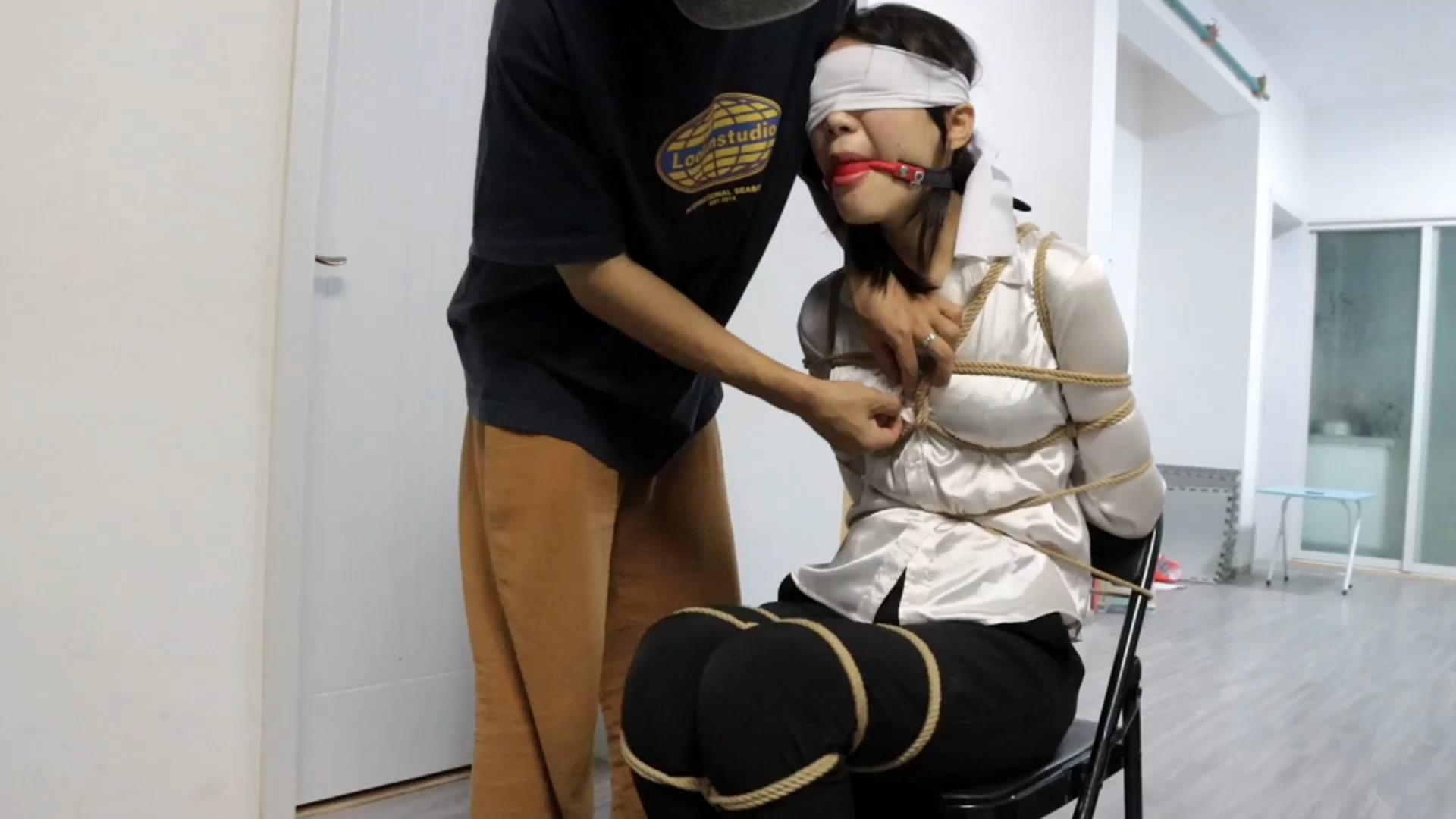 得意客定制 —《女保镖的生死抉择》①,双结局剧情片。请在评论区以评论数字1和2的方式投出你想要的结局-6 得意客定制 —《女保镖的生死抉择》①,双结局剧情片。请在评论区以评论数字1和2的方式投出你想要的结局-6