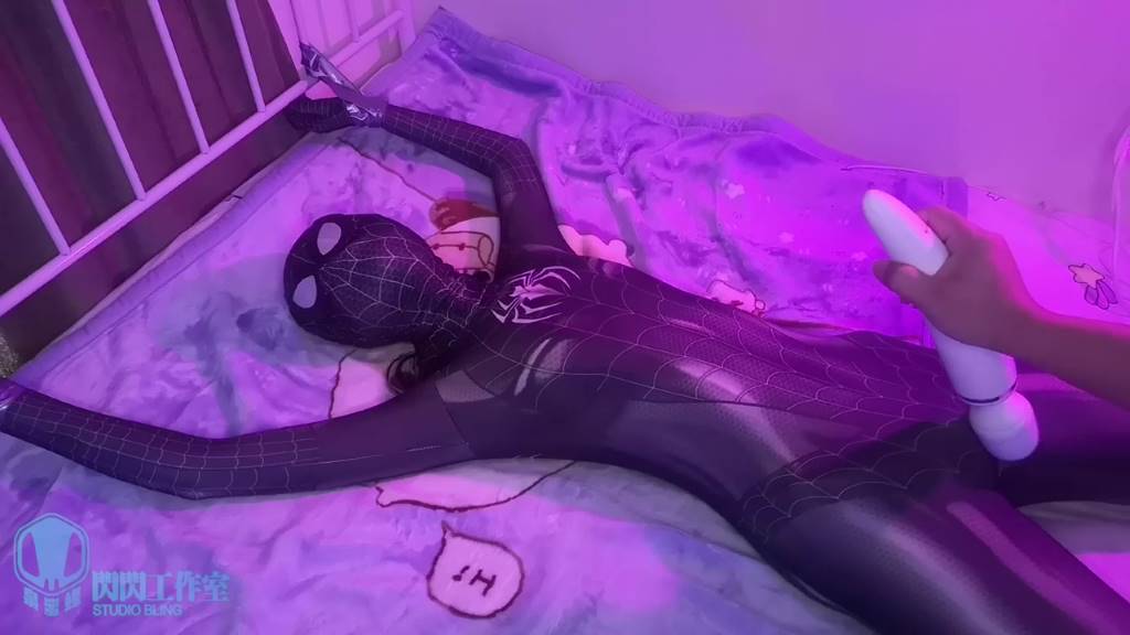 让死库水妹子 穿上蜘蛛侠-3
