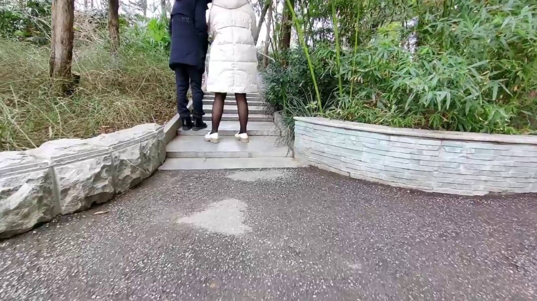 小花影蒙眼逛公园-2