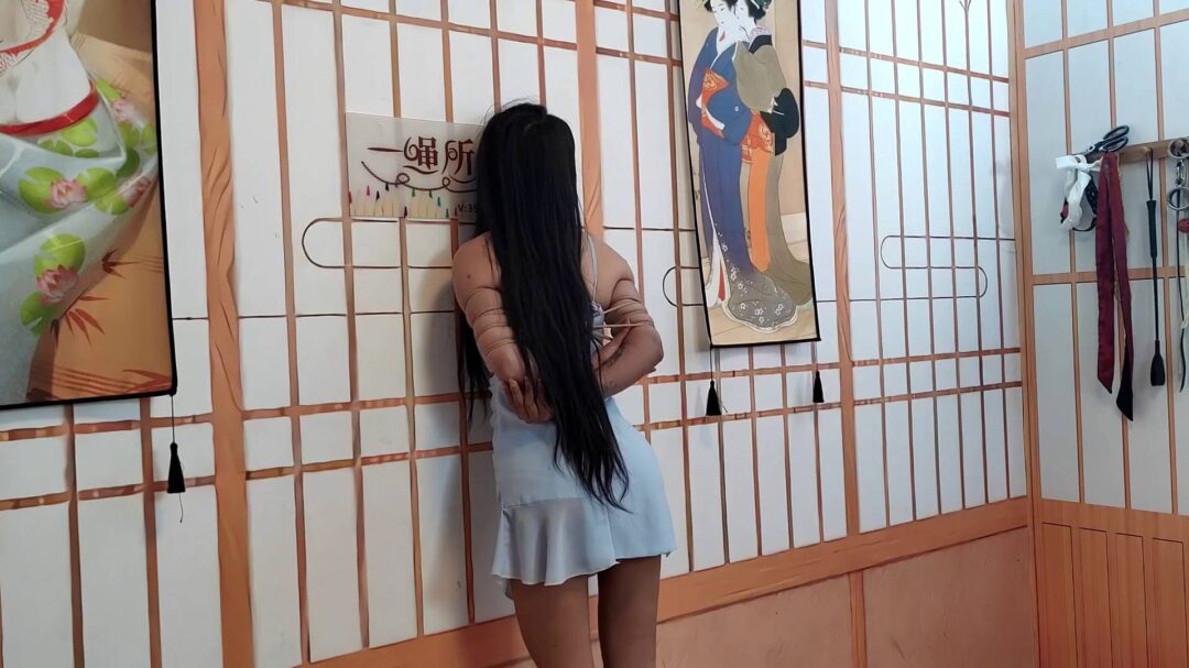 刘颖第一次体验绳艺捆绑-3