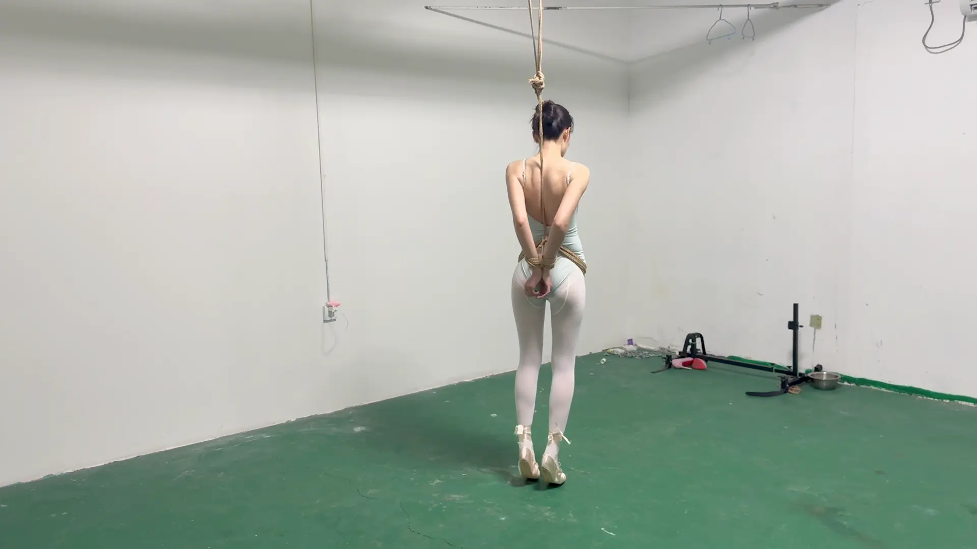 媚娘工作室-挑战两小时极限踮脚吊1（粉丝剧本）-5