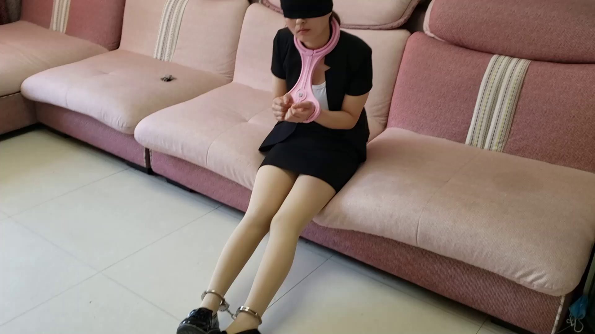少妇专辑之尾随白领，禁锢-2