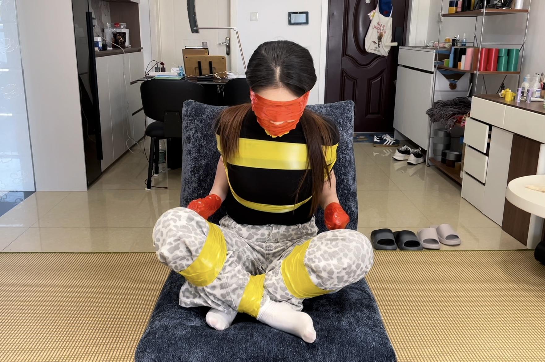 【缚艺录】【小河】双色胶带的封嘴与束缚-2