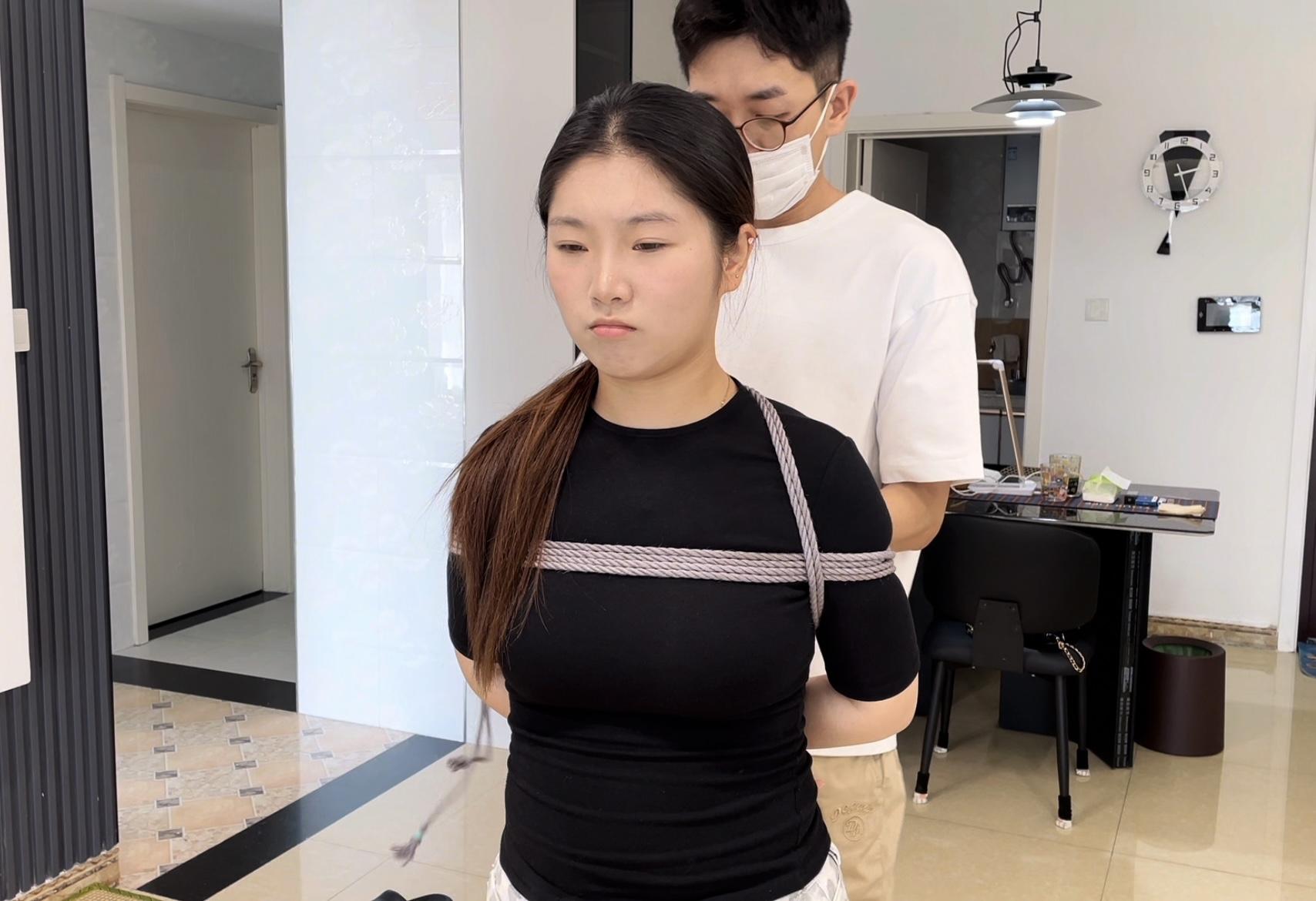 【缚艺录】【小河】绳子驷马+胶带封嘴+封眼-2