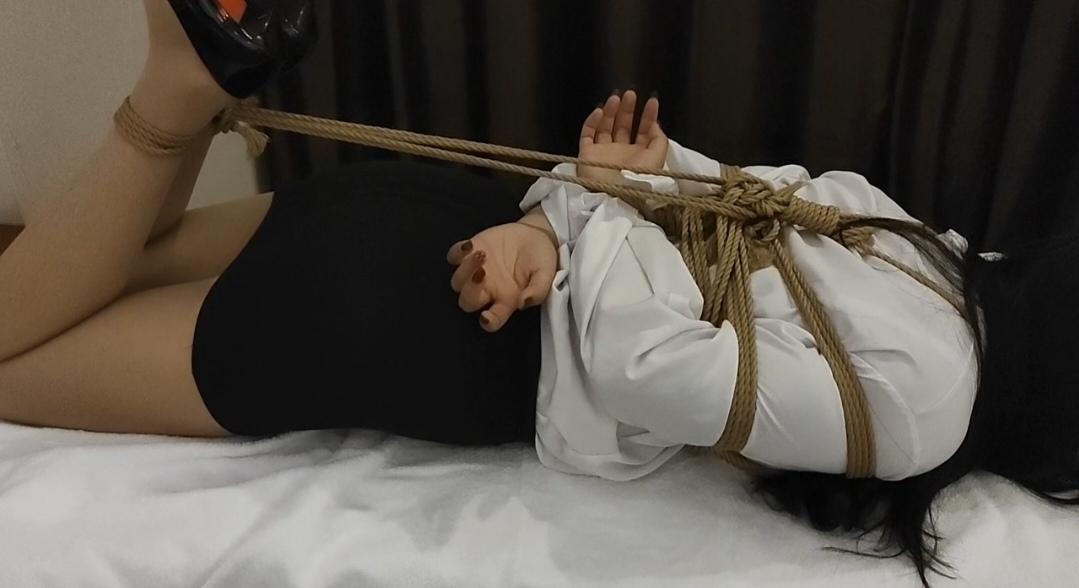 微剧情（美女领导约我到酒店玩捆绑!）-3