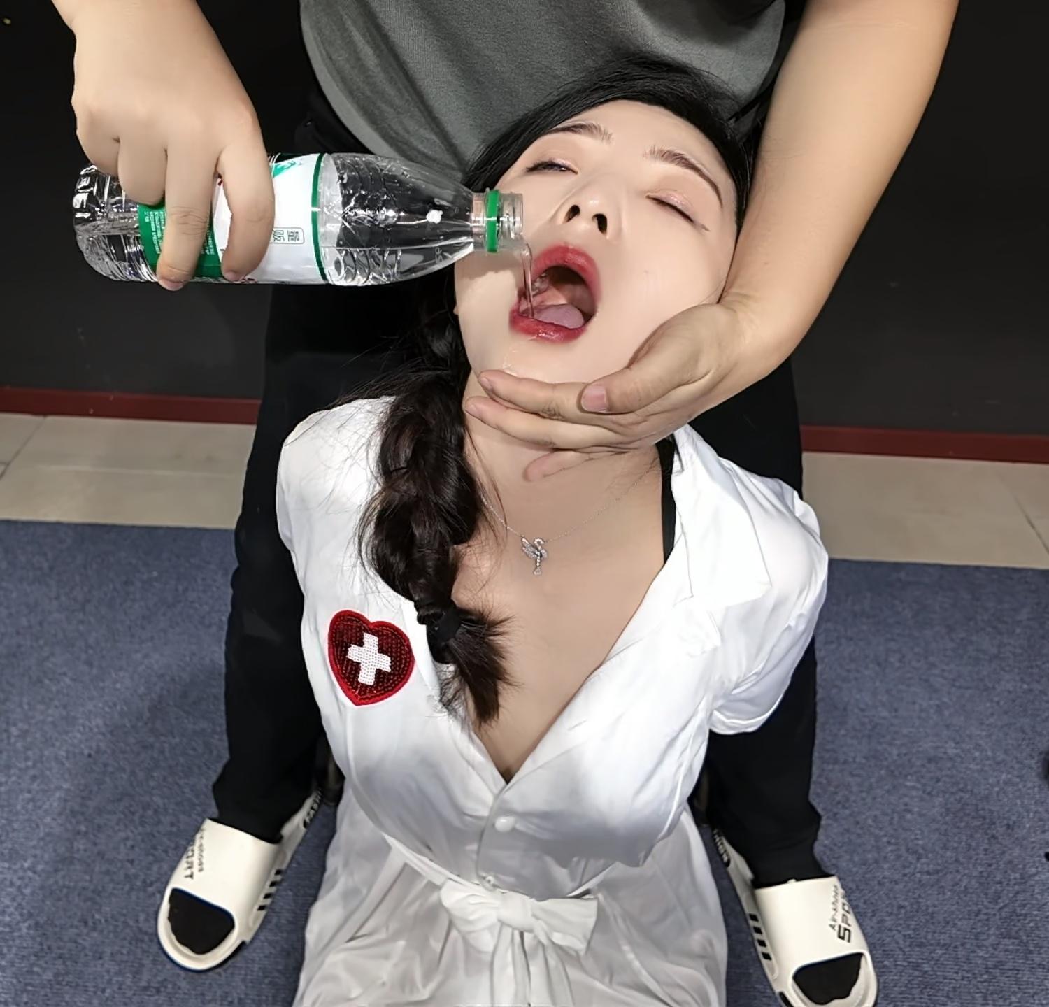 白衣小护士-8