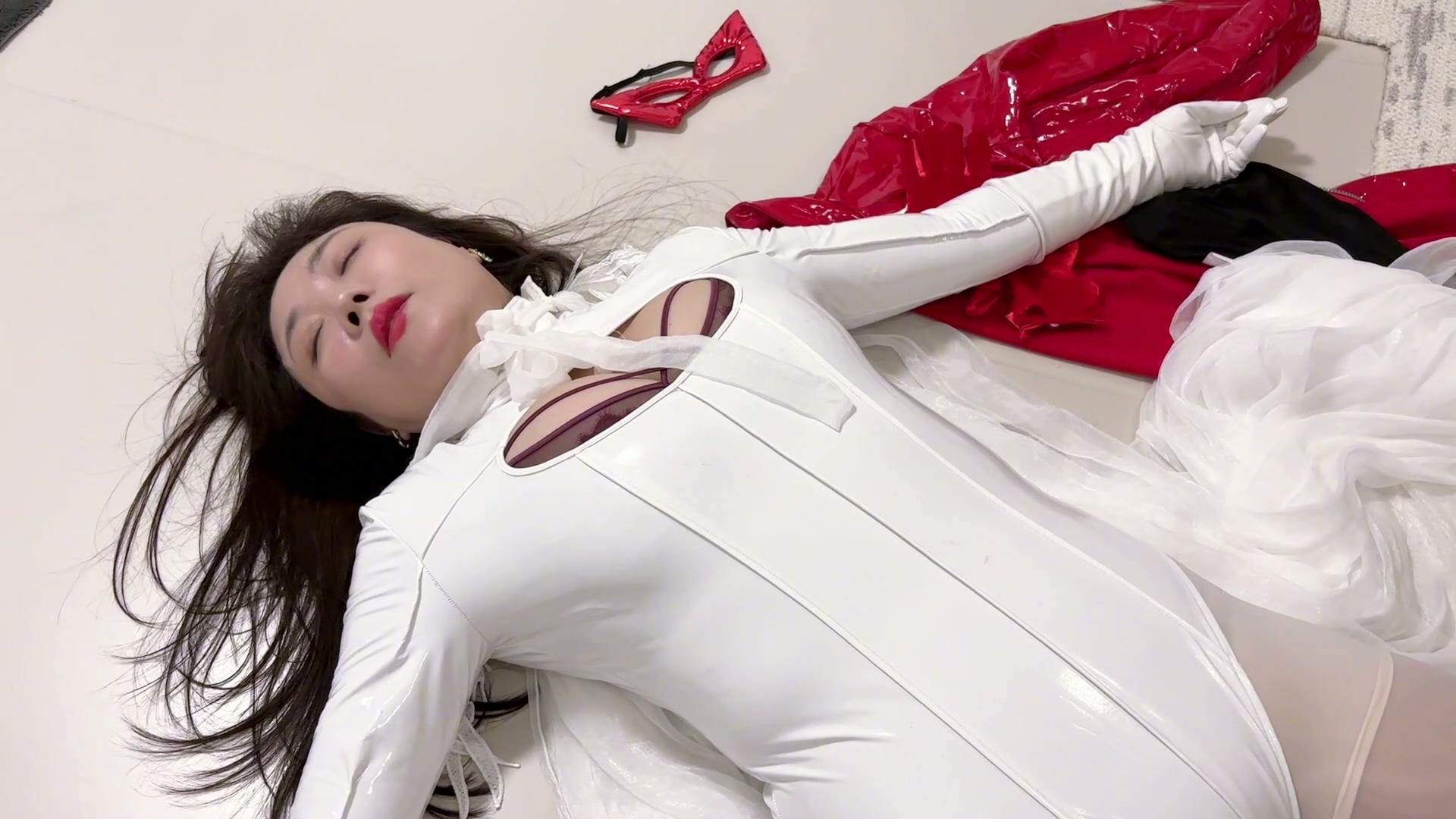 女英雄研究所 [正片]李然 熟女圣洁女侠二段变身战败陨落-14