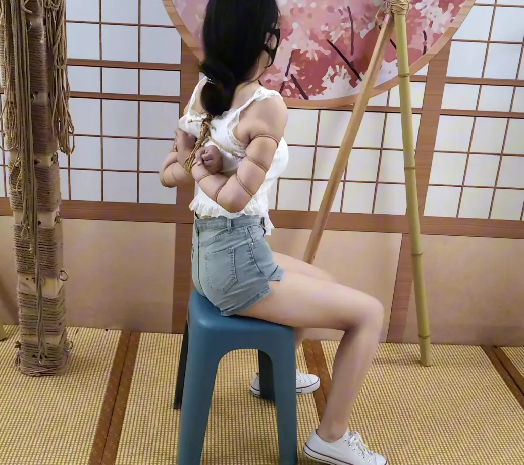 随心原创 学生妹小媛试镜 极限五花驷马放置-5