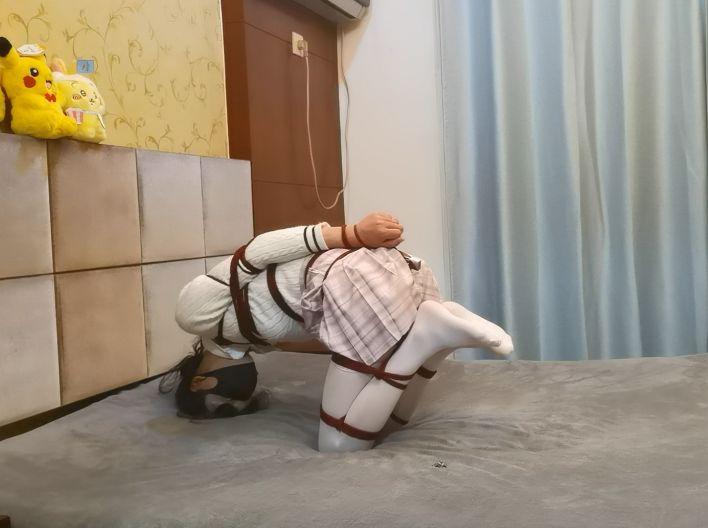把整个手臂固定住的全身傻瓜式直臂自缚教程-5 把整个手臂固定住的全身傻瓜式直臂自缚教程-5