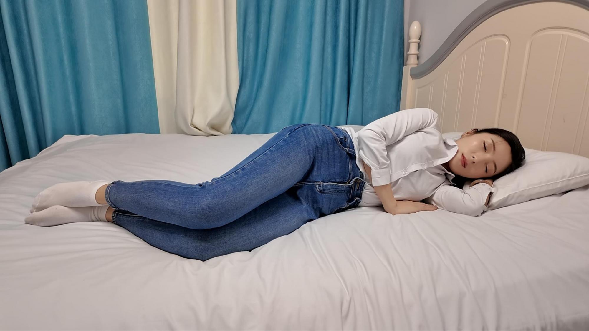 爱穿白袜的美丽少妇嫂子-8