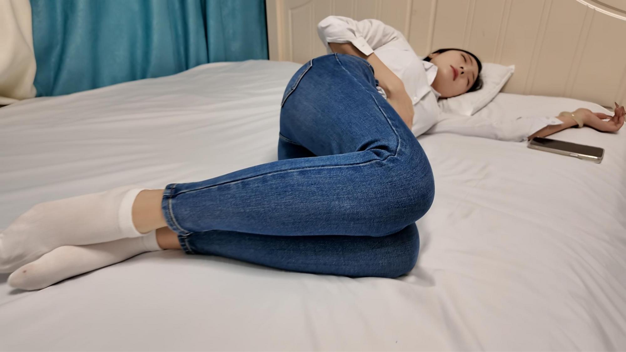 爱穿白袜的美丽少妇嫂子-2