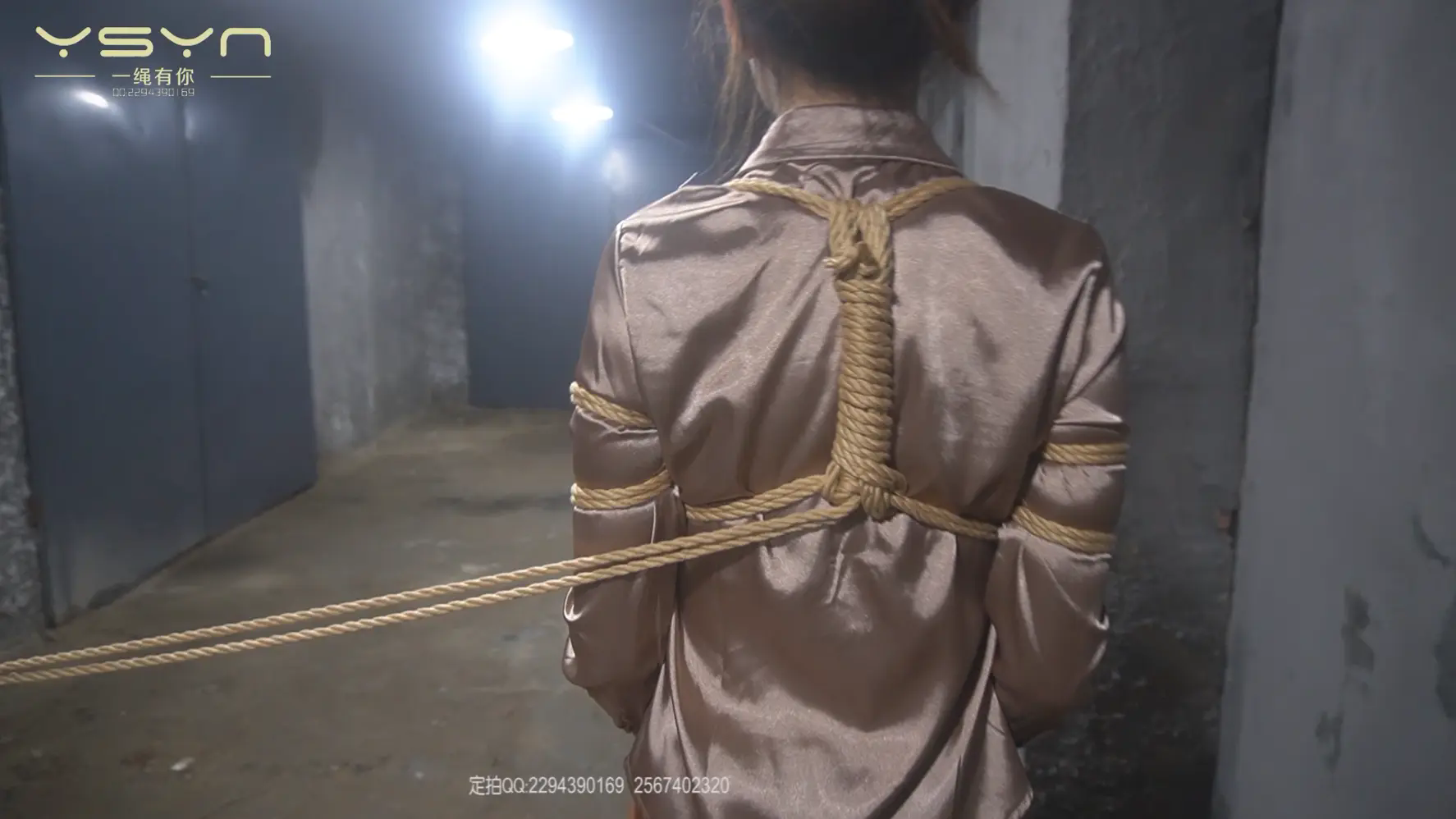 【惊梦绞影】押解指认现场的女犯回到牢房疲惫的睡去梦里被押上绞刑架勒紧咽喉挣扎意识消散一刻惊醒-6