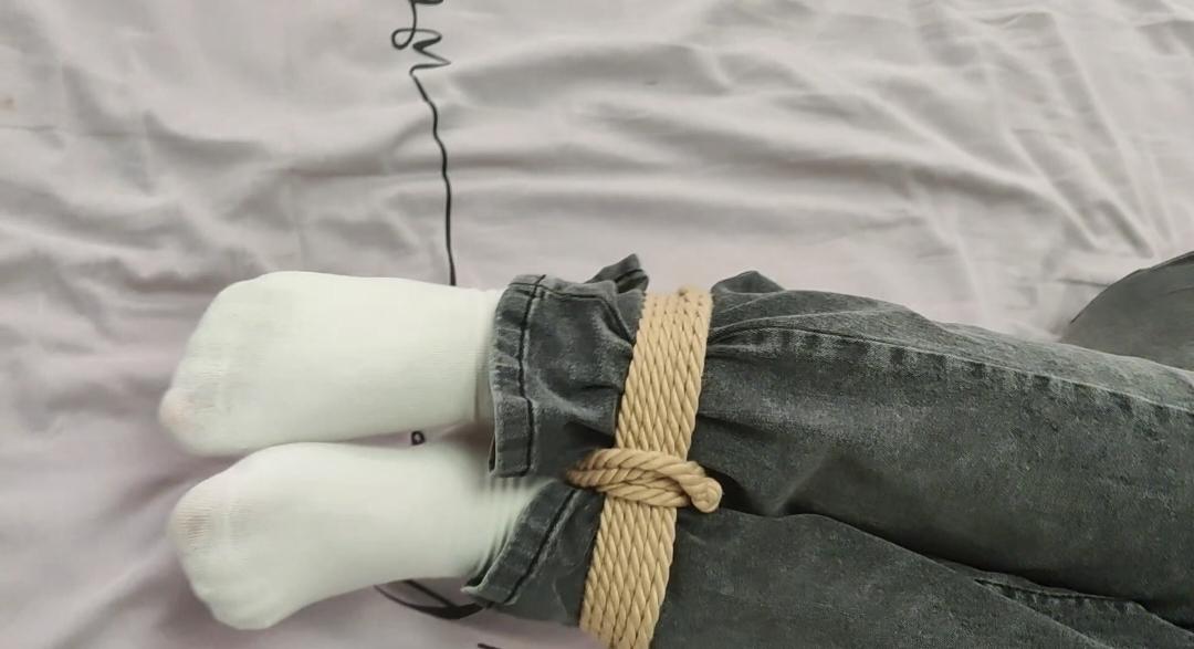 【禾一原创】原来的剧本换了套衣服 演技在线 挣扎很卖力-3