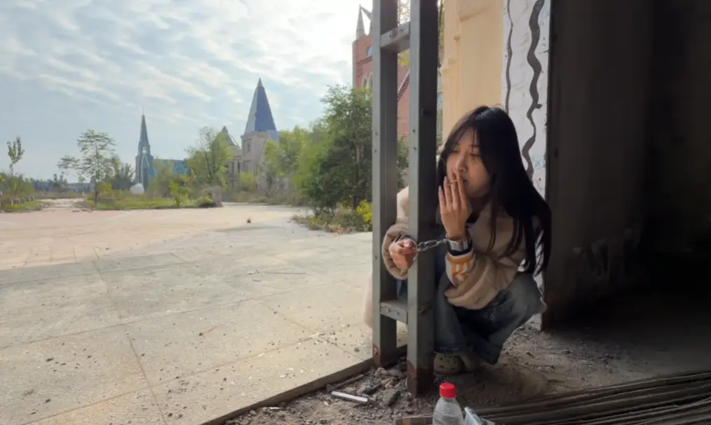 小美女的户外活动-6