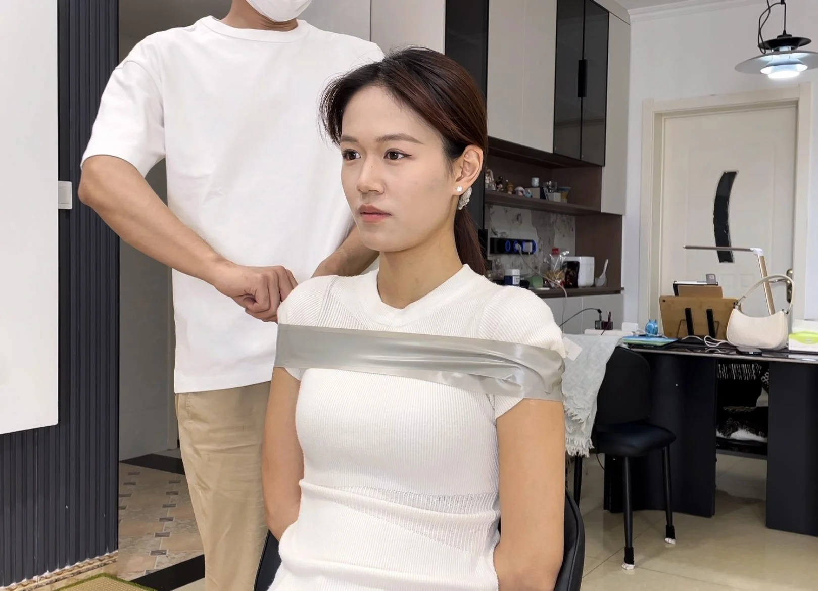 【缚艺录】【小倩】气质新模小倩，嘴型贴胶带很好看，“呜呜呜”很有感觉～-2